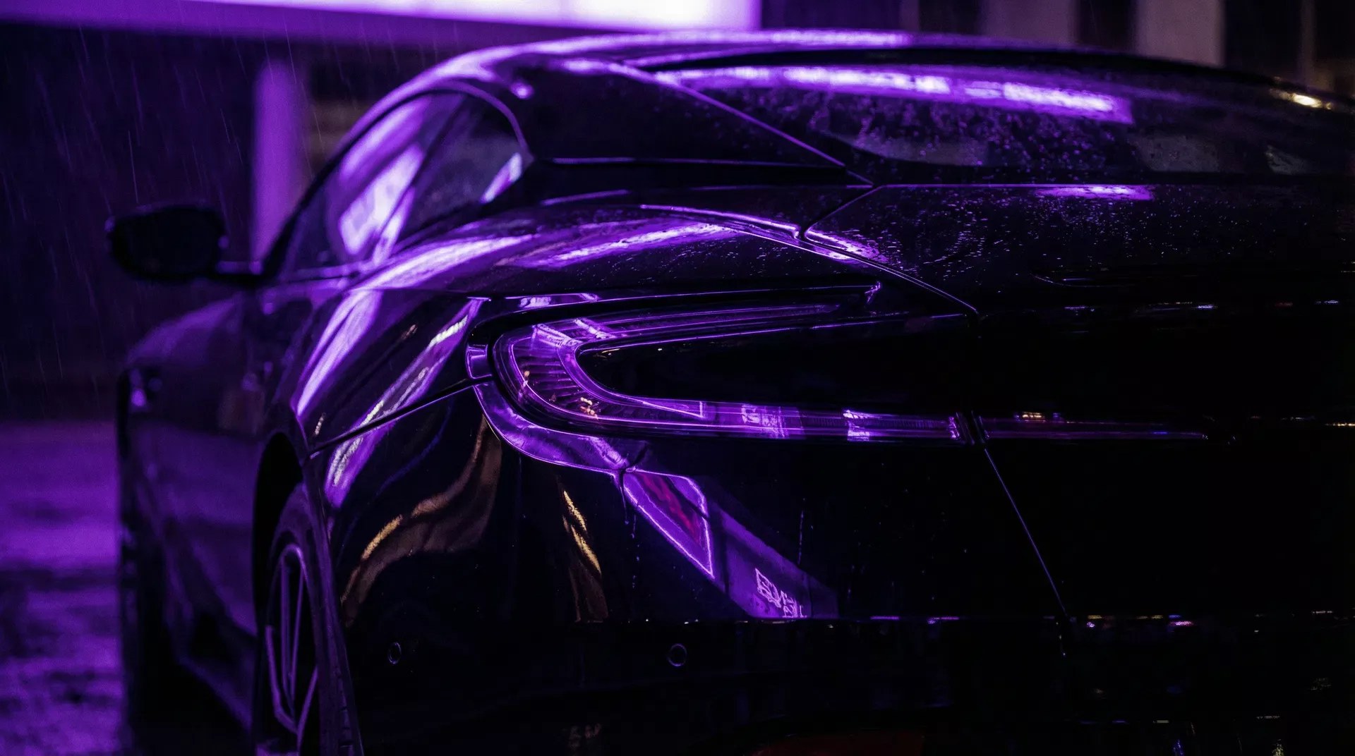 ULTRA VIOLET